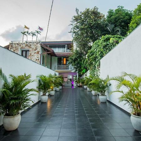 Villa Upper Dickson Galle Exterior foto